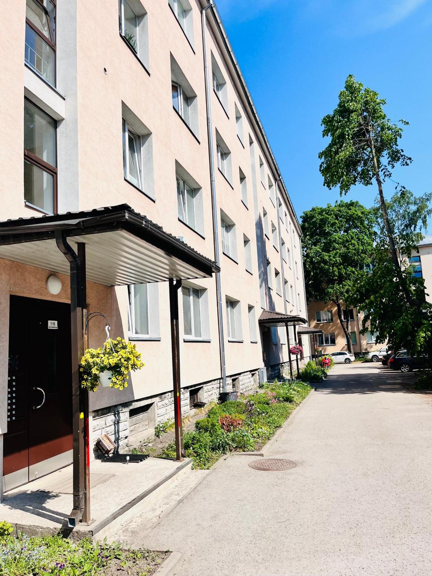 Tallinnhousing Studio For 4 With Free Parking Bagian luar foto